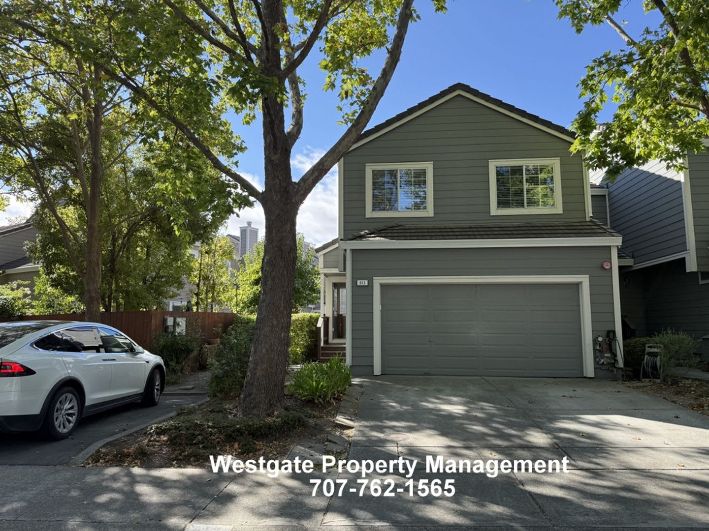 Beautifully Remodeled 3/2.5 Townhome – photo 3