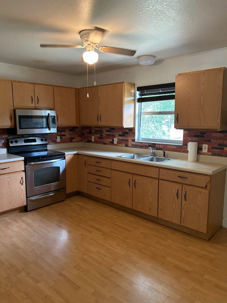 1406 CROSSVIEW STREET – photo 4