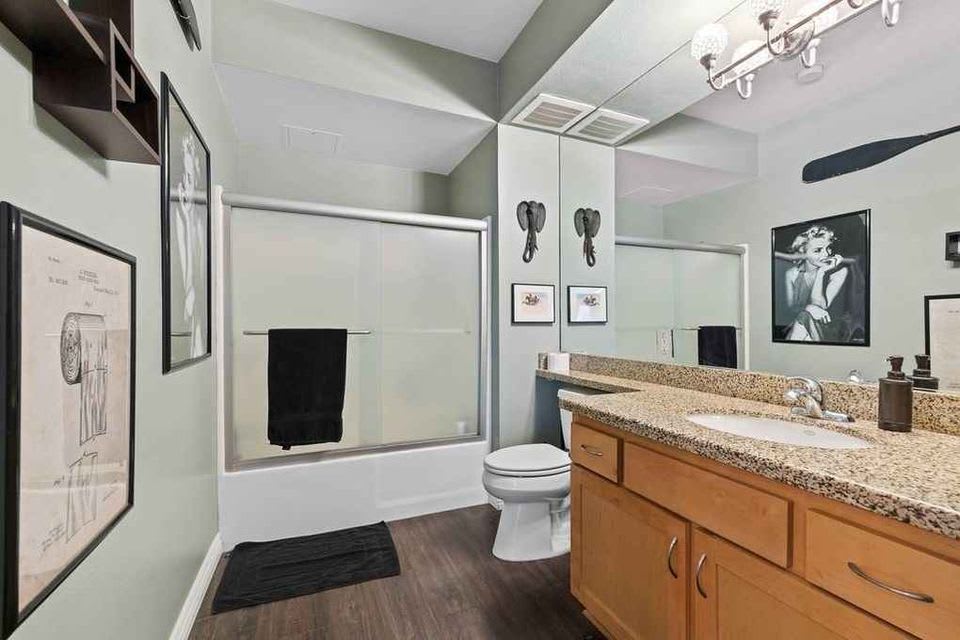 450 J Street Unit 4041 – photo 1