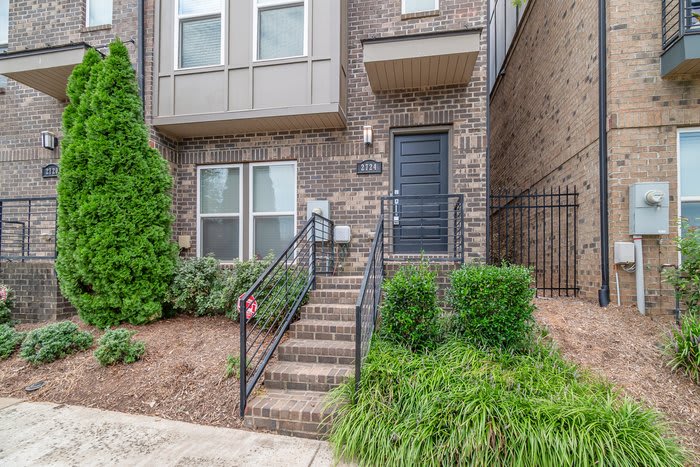 2724 Grand Union Way – photo 2