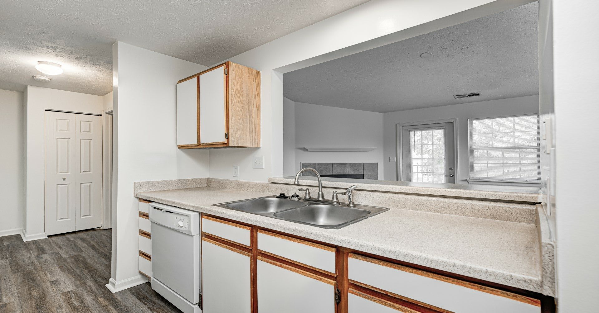 BayShore Apartments – photo 4