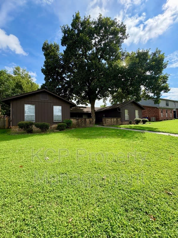 4802 South U – photo 1