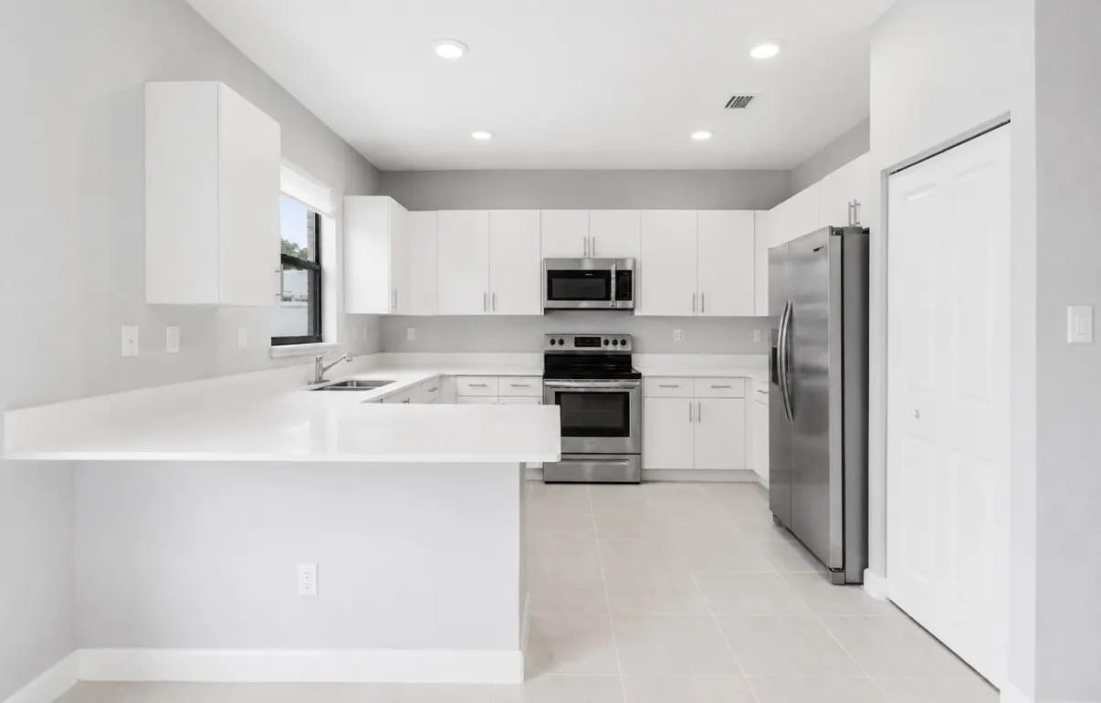 20478 Nw 4Th Ave – photo 4