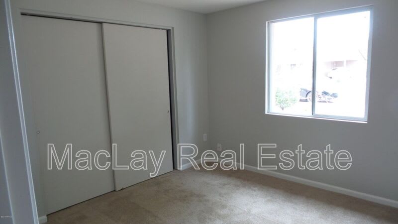 3525 E Hearn Rd – photo 2