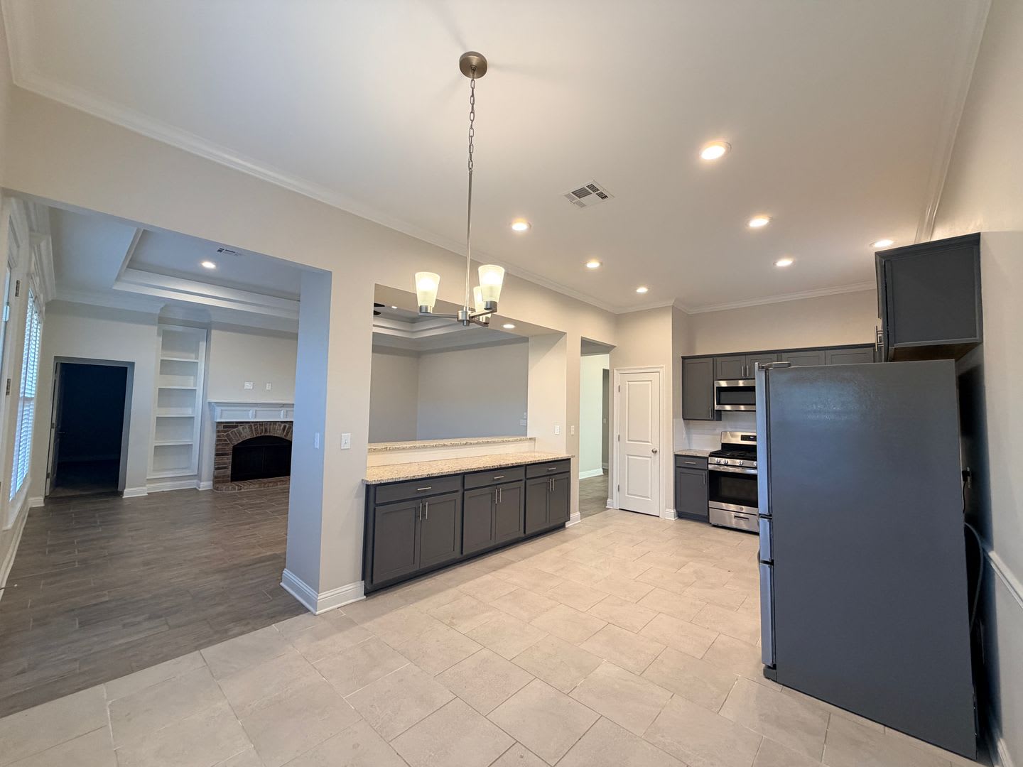Like Brand New Construction In Haughton Move In Special 400 Dollars Off First Month Rent – photo 2