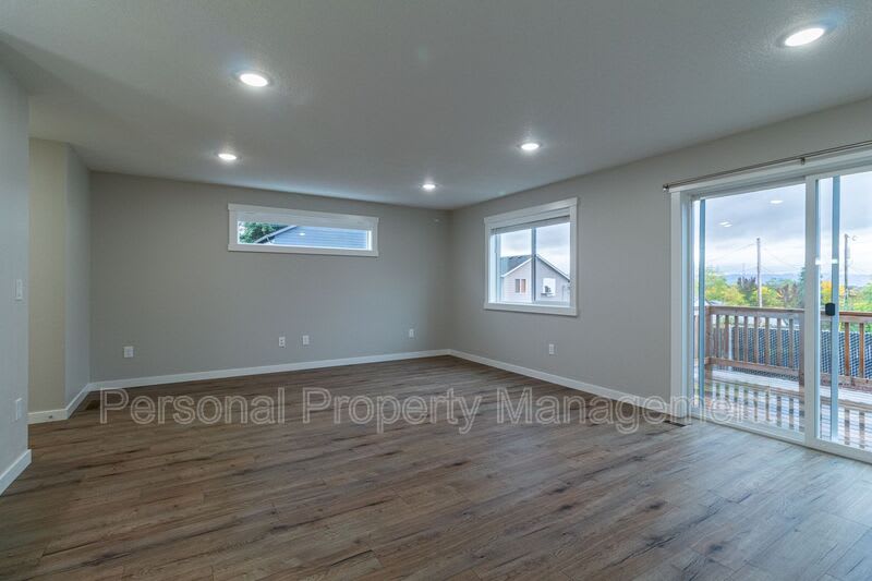 3810 Kauffman Ave – photo 4