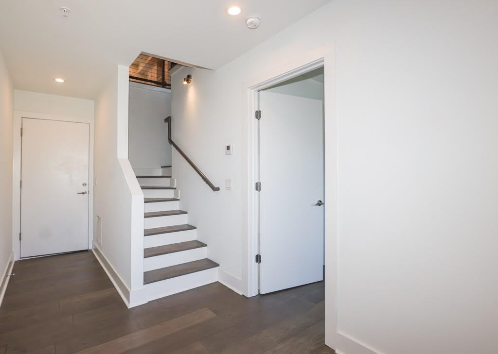 1145 Kirkwood Avenue SE – photo 3