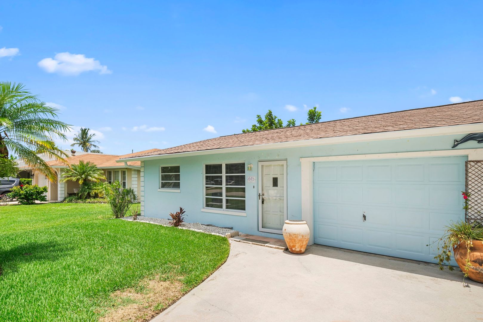 Renovated 3 Bed, 2 Bath Annual Rental in Naples Park – photo 4