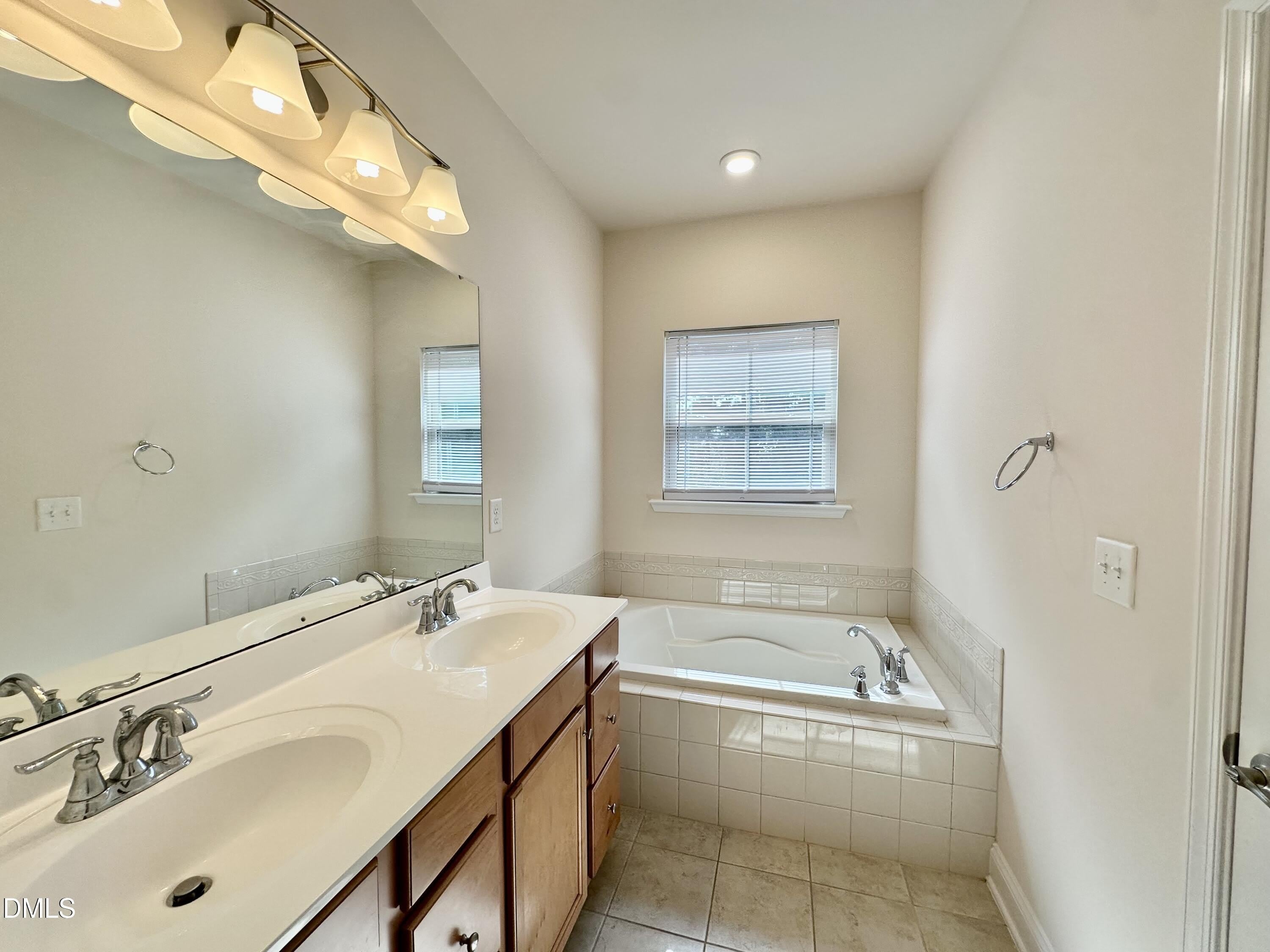1004 Waymaker Court – photo 1