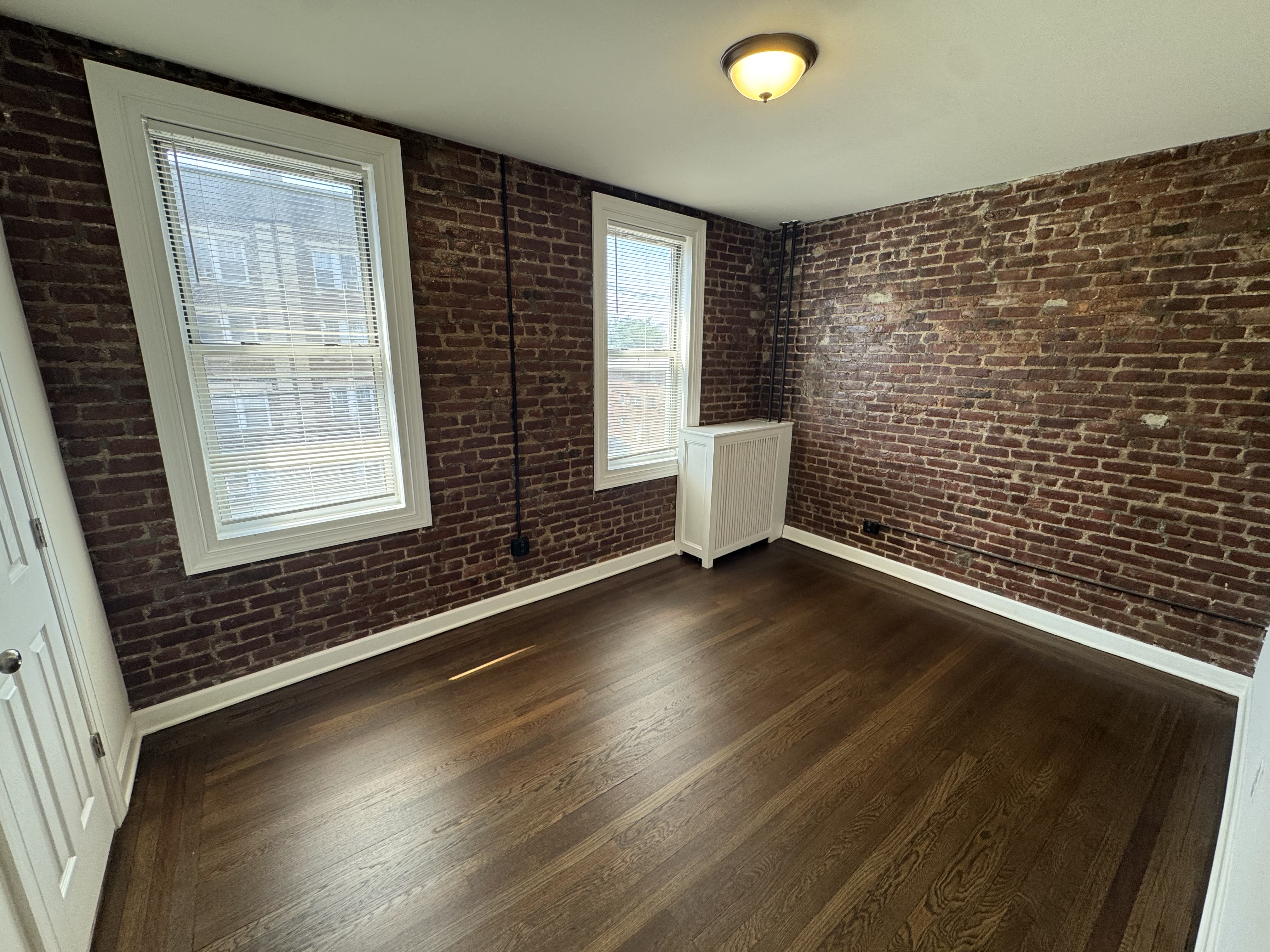7512 Park Ave – photo 1