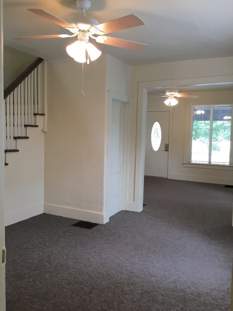 3 Bedroom Single Family Home in Goshen! – photo 3