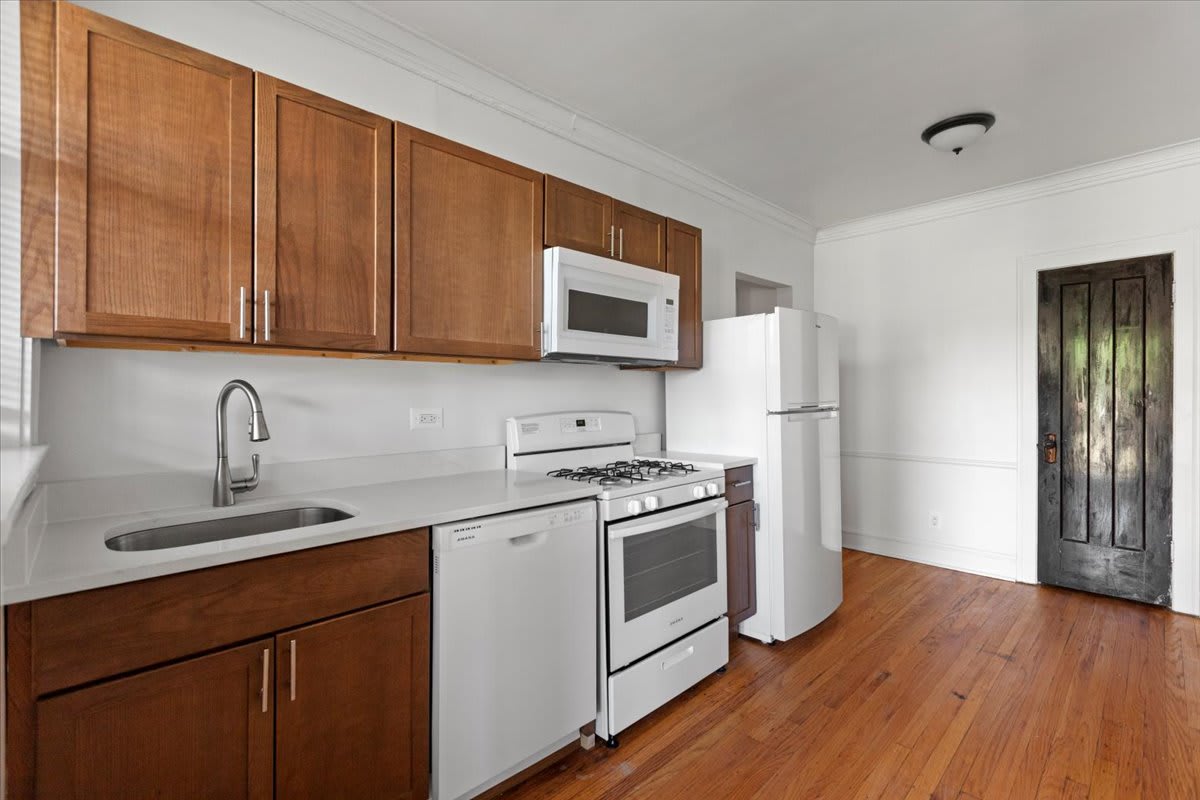 4318 North Spaulding Avenue – photo 4