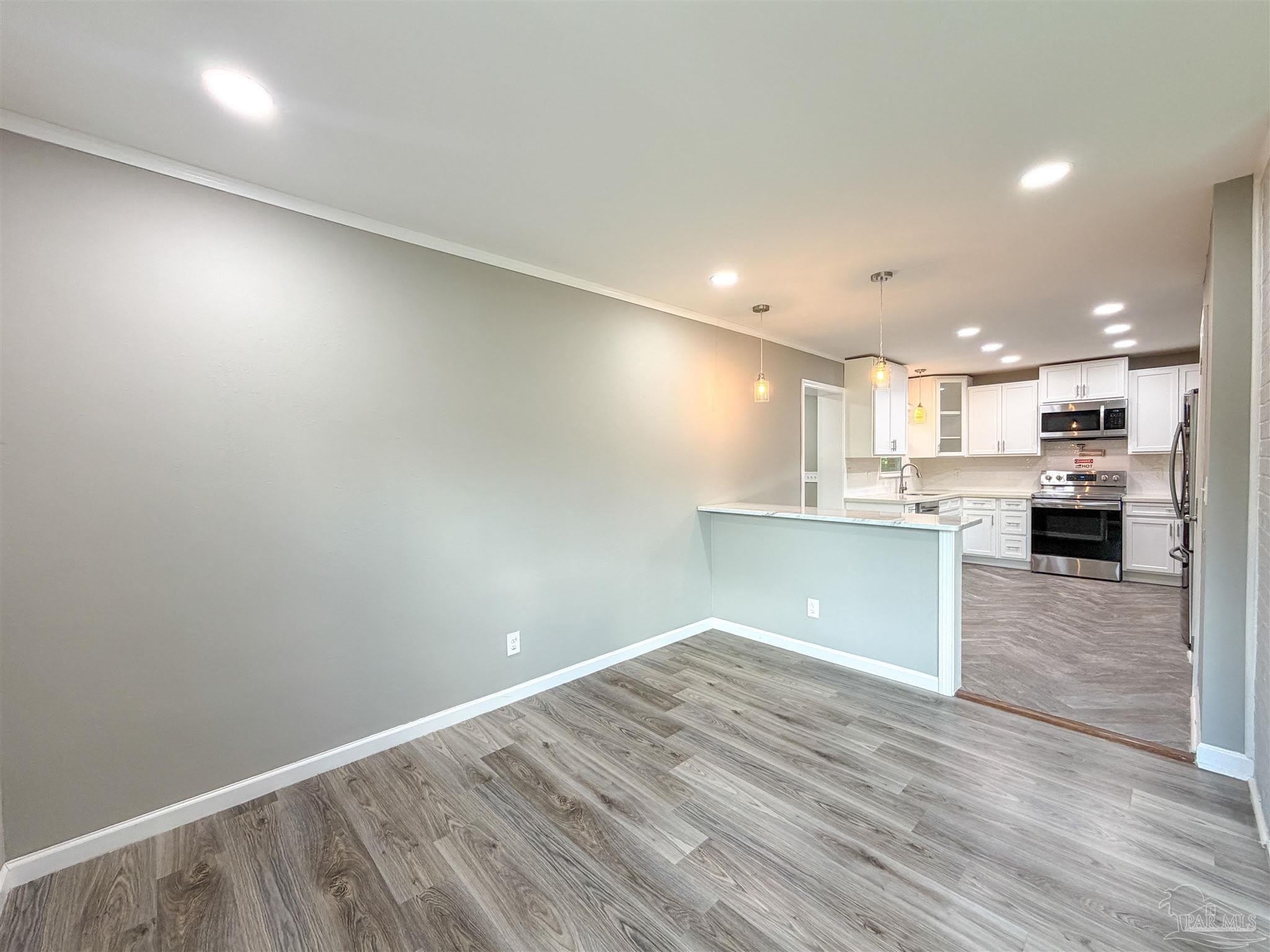 1815 Hallmark Dr – photo 4