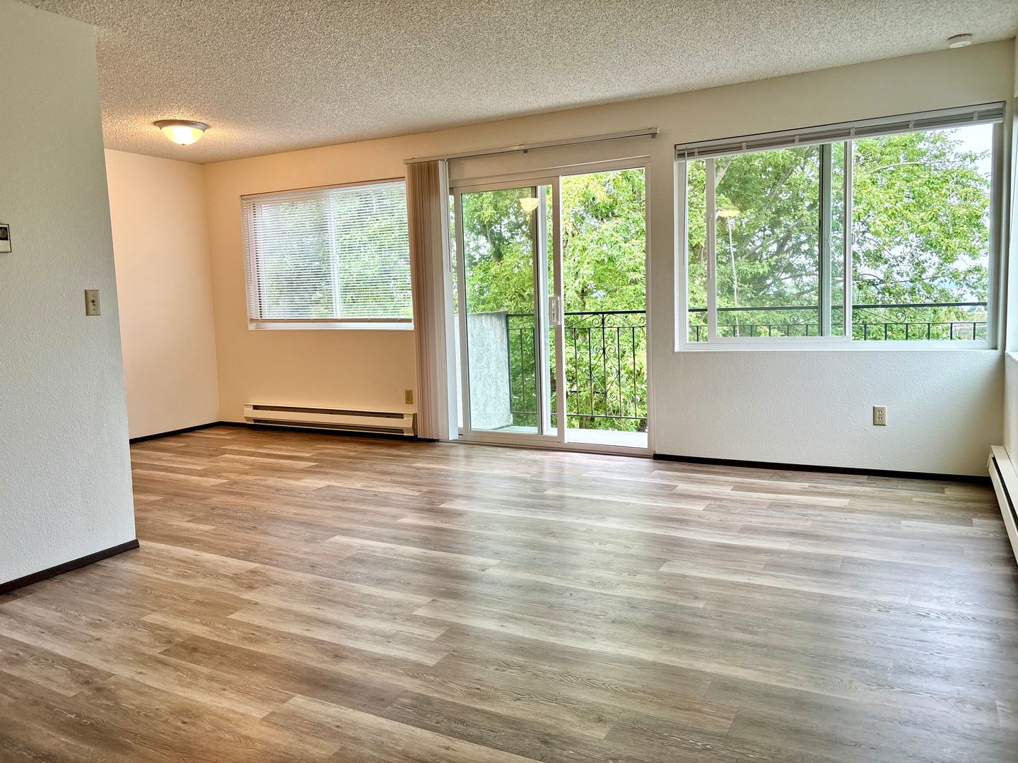 11255 Greenwood Ave N – photo 4