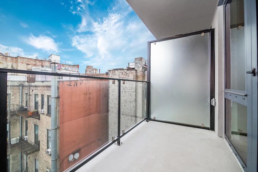 282 Grand Street – photo 3