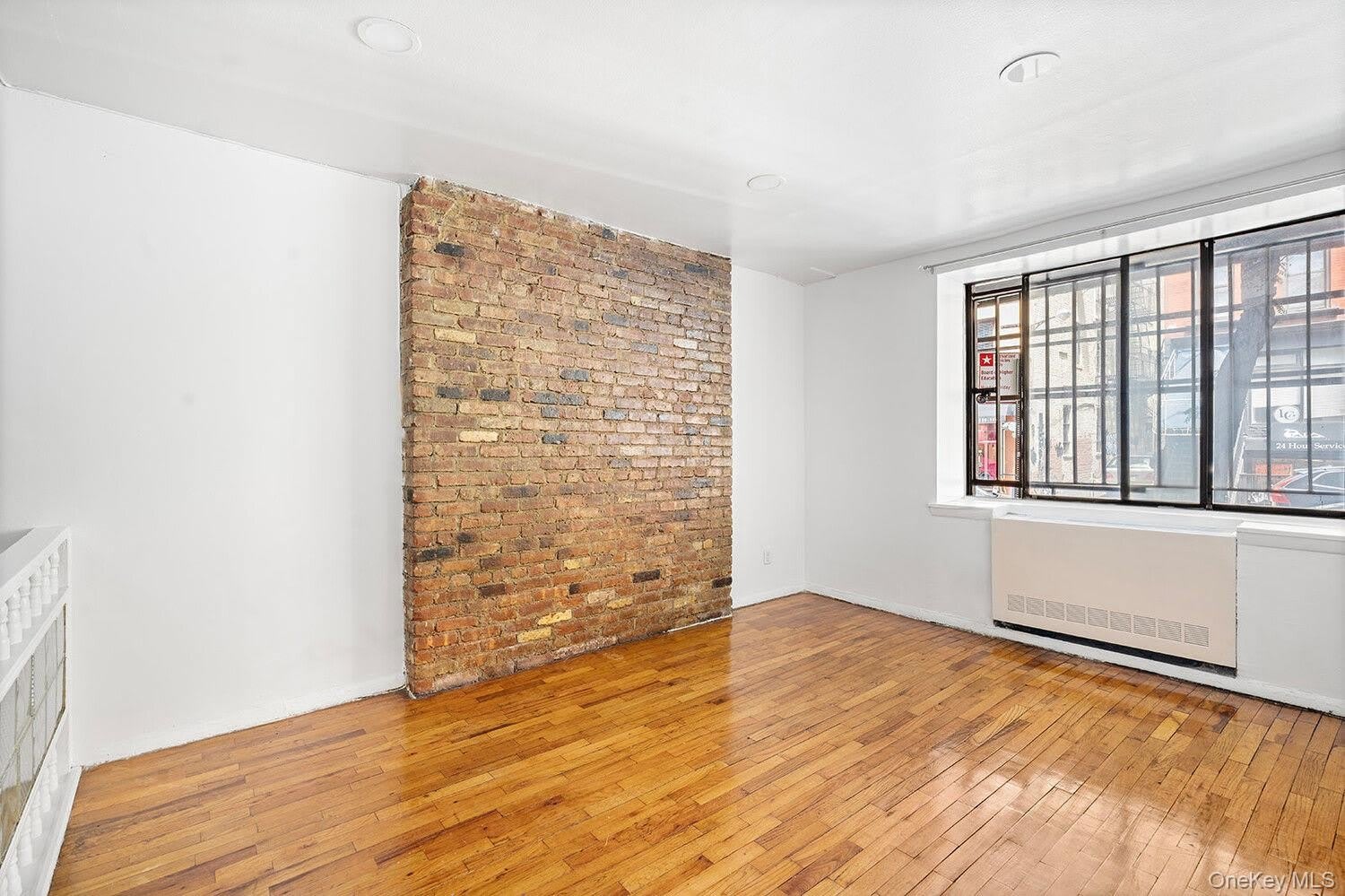 160 E 26TH Street – photo 2