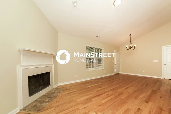 3848 Valley Creek Drive – photo 2