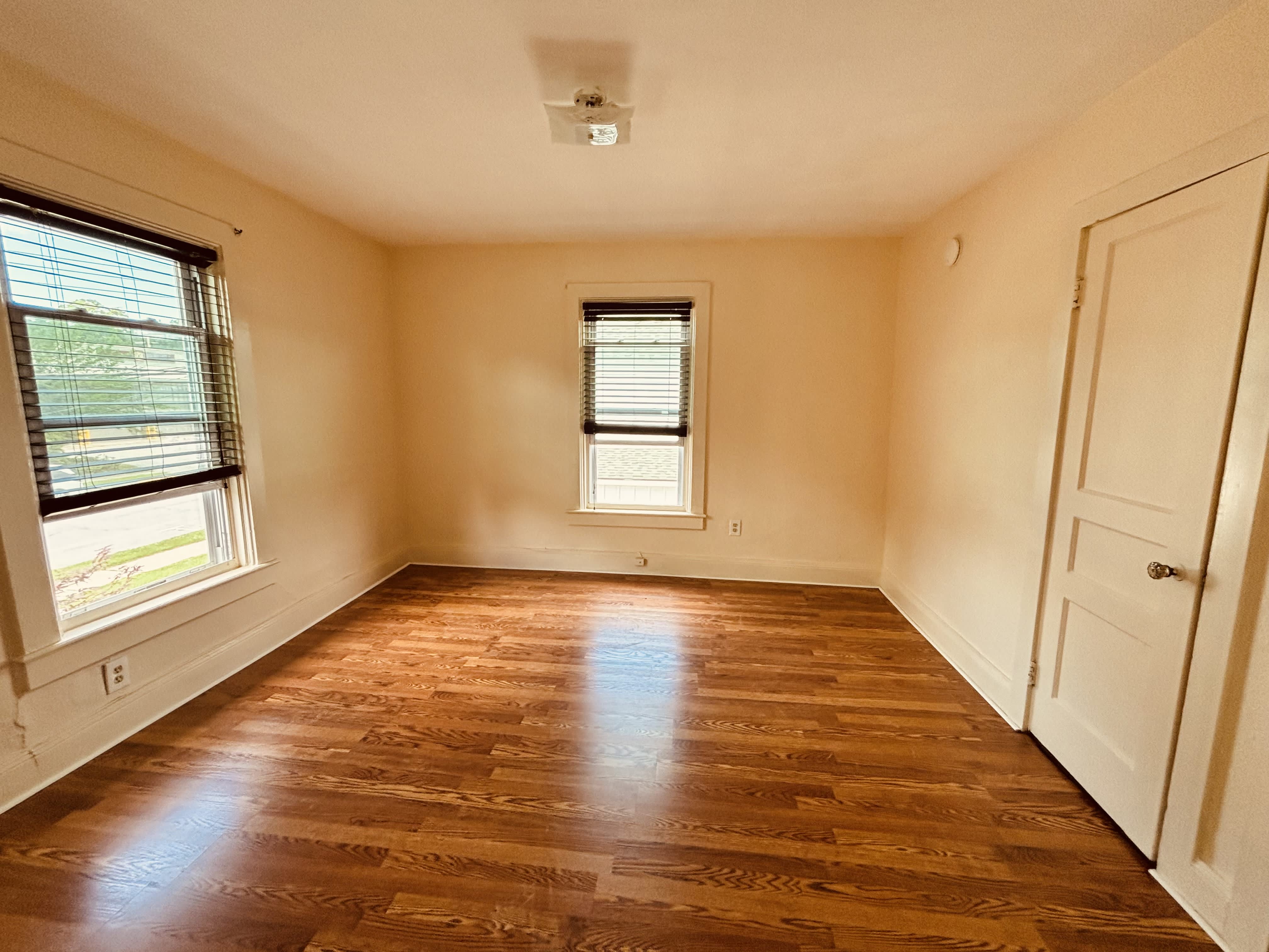 168 Ottawa St – photo 4