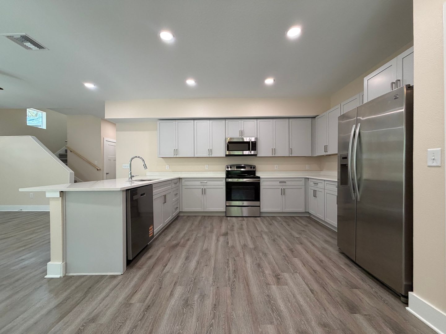 BRAND NEW 4BR / 4.5BA Home in Prime NW Gainesville Location – photo 5