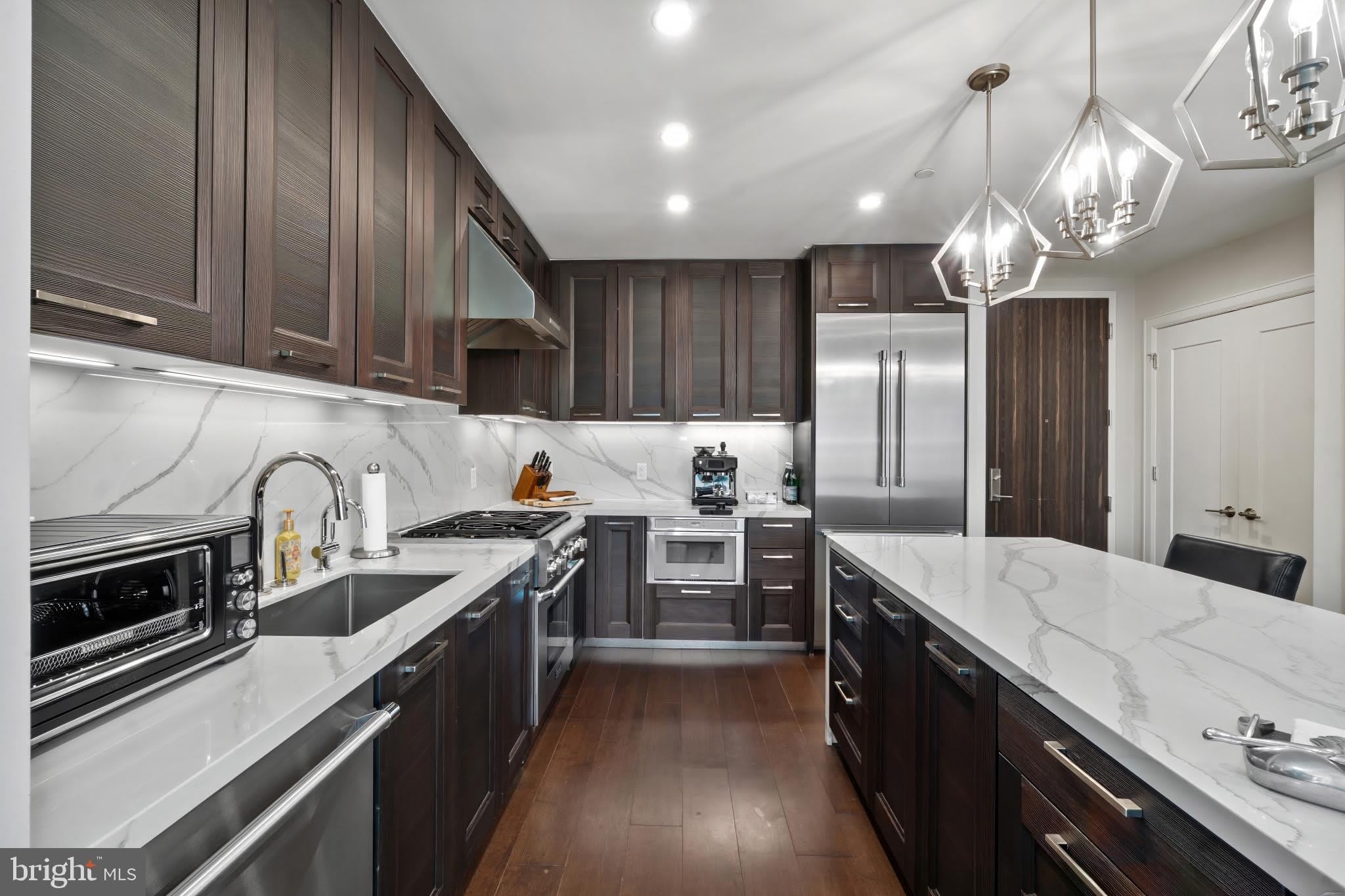 1330 LANCASTER Street – photo 5