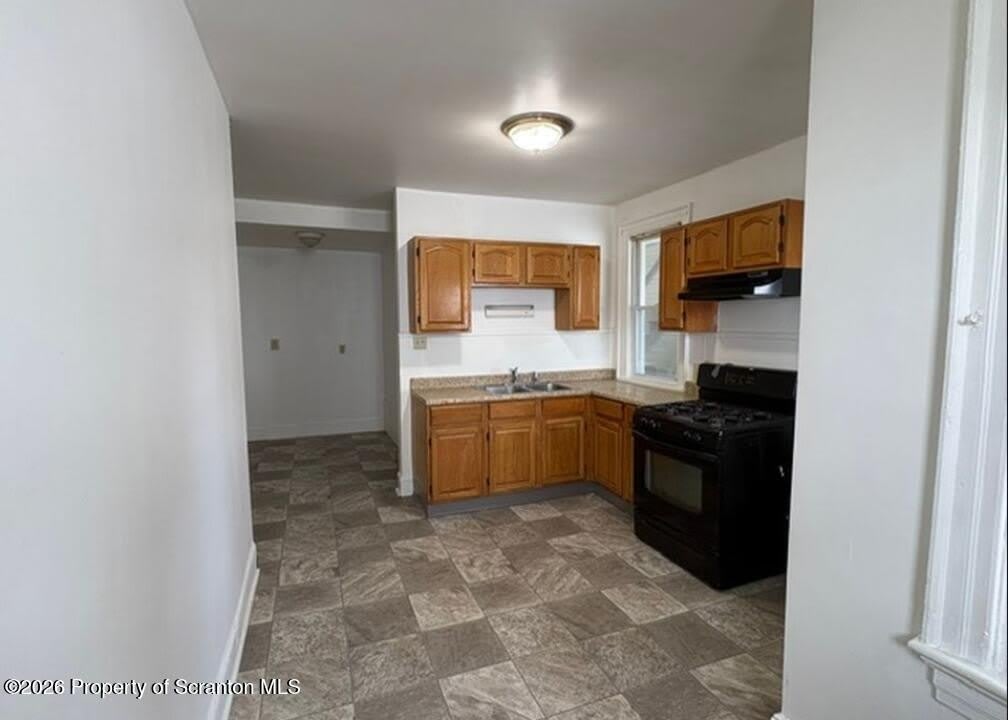 1635 Wyoming Avenue – photo 3