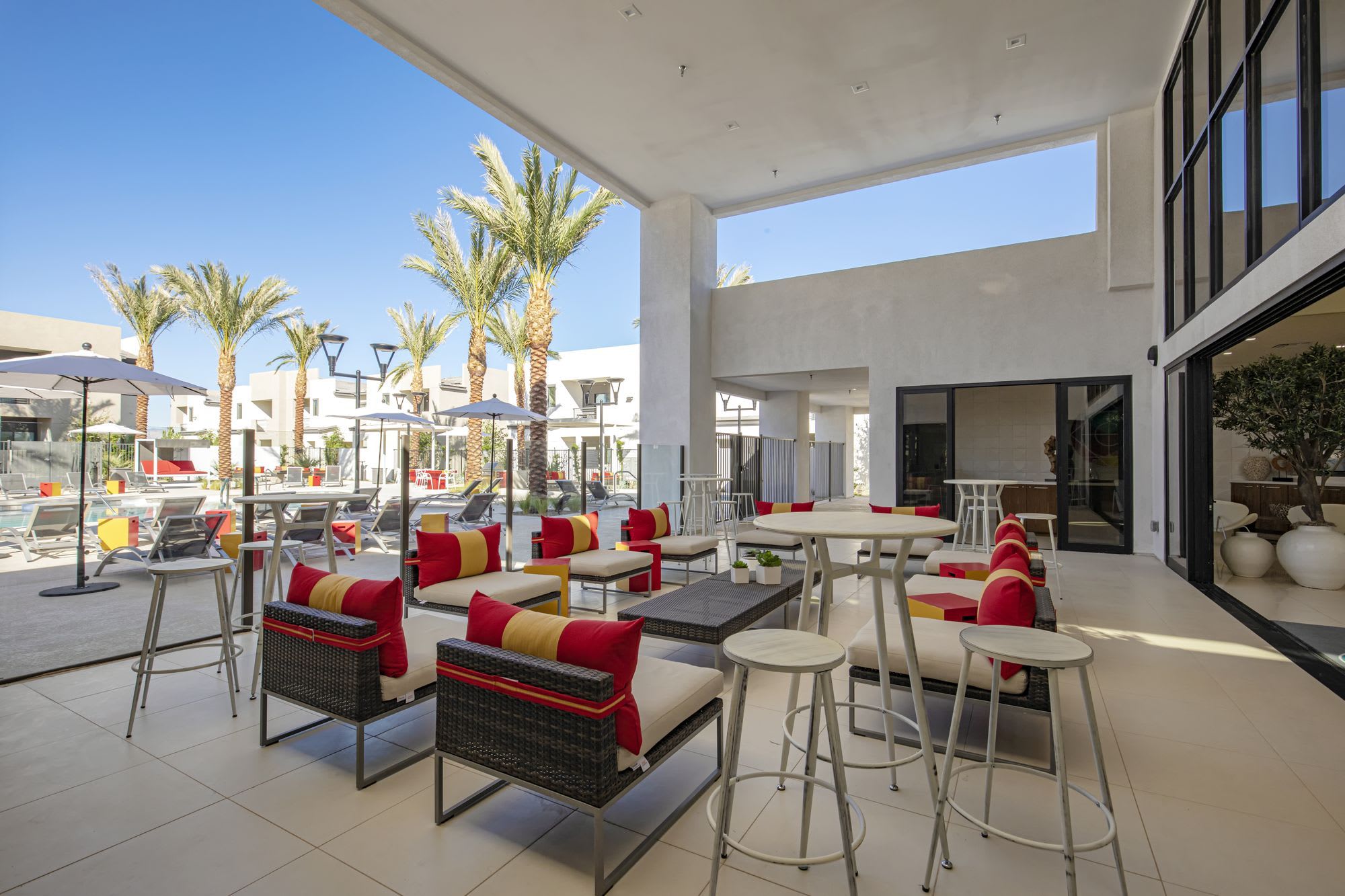 Revolution luxury apt homes – photo 4