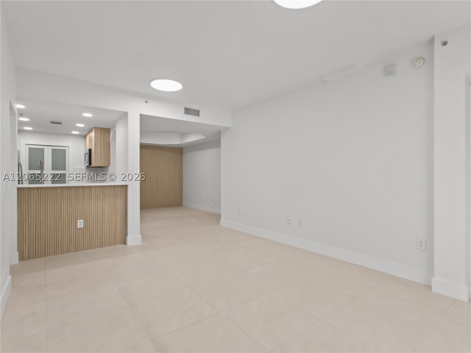 6420 NW 114th Ave – photo 3