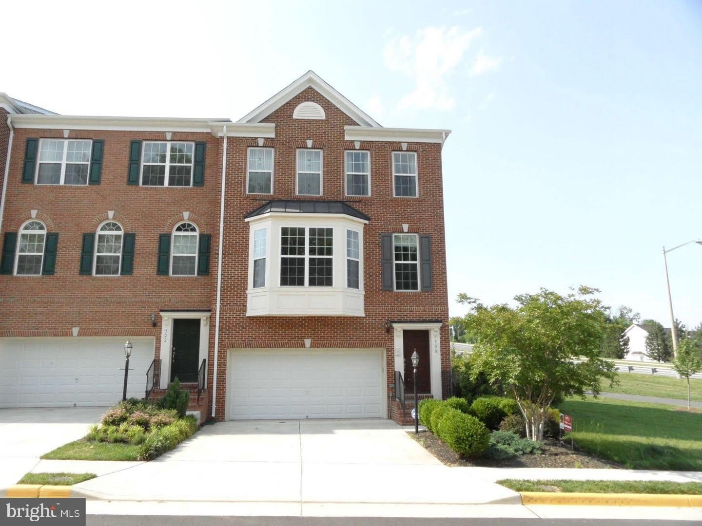 300 Se Caldwell Terrace Se – photo 1