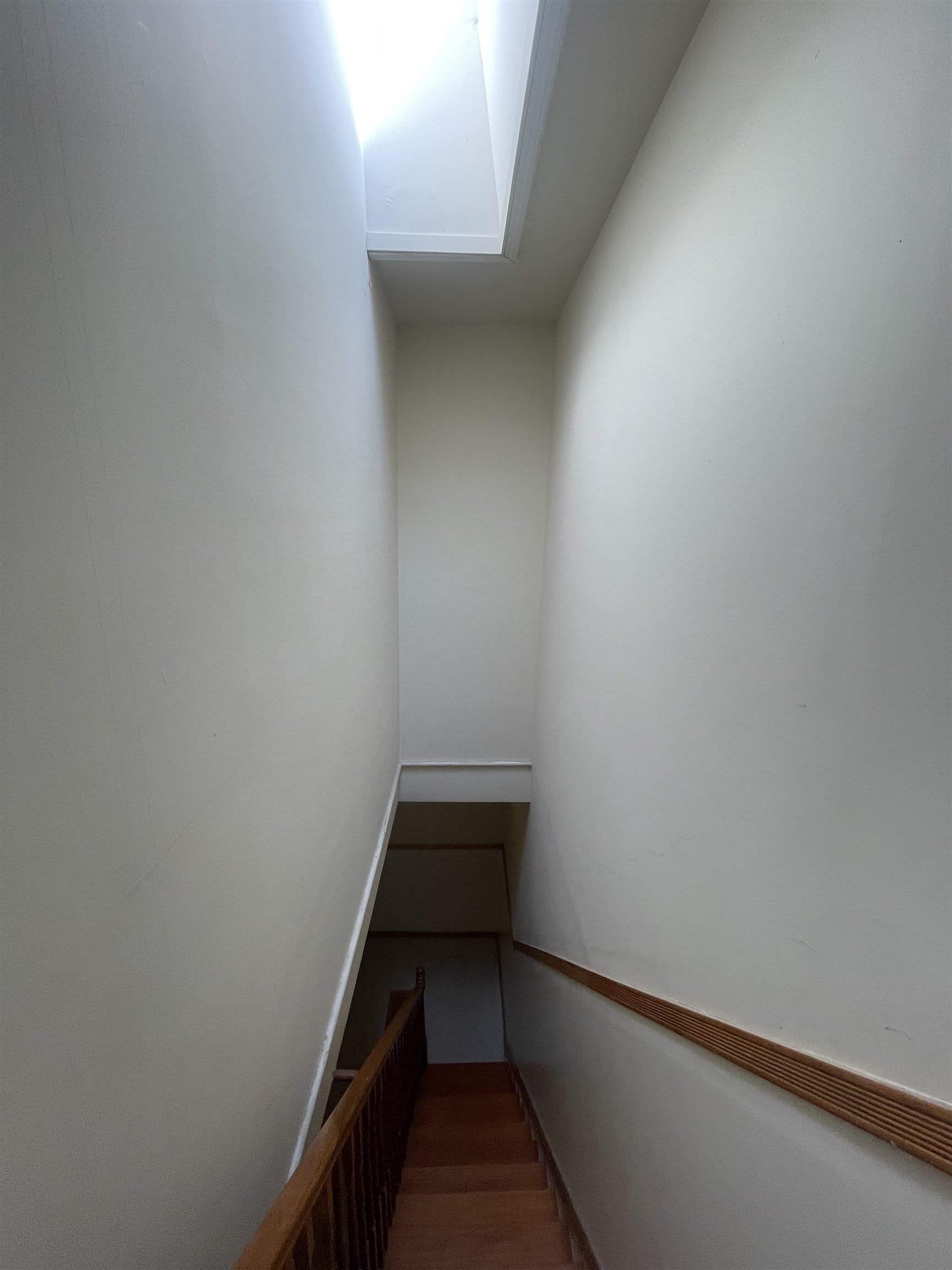 265 BALDWIN AVE – photo 3