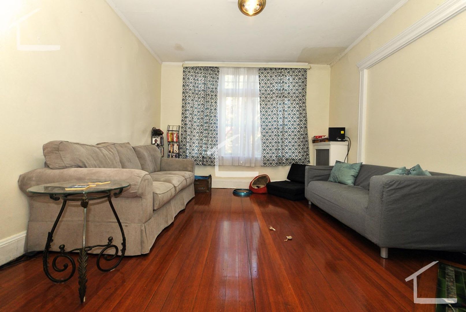 Huge 4 Bed In Cleveland Circle – photo 5