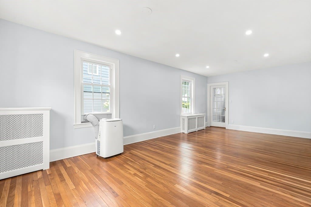 48 Whitney Road – photo 5