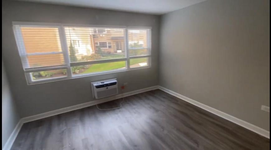 1321 West Sherwin Avenue – photo 2