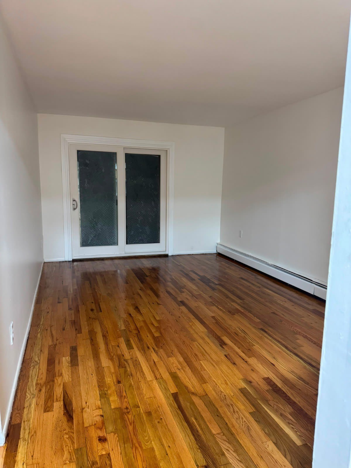 1115 Saint Lawrence Ave – photo 4
