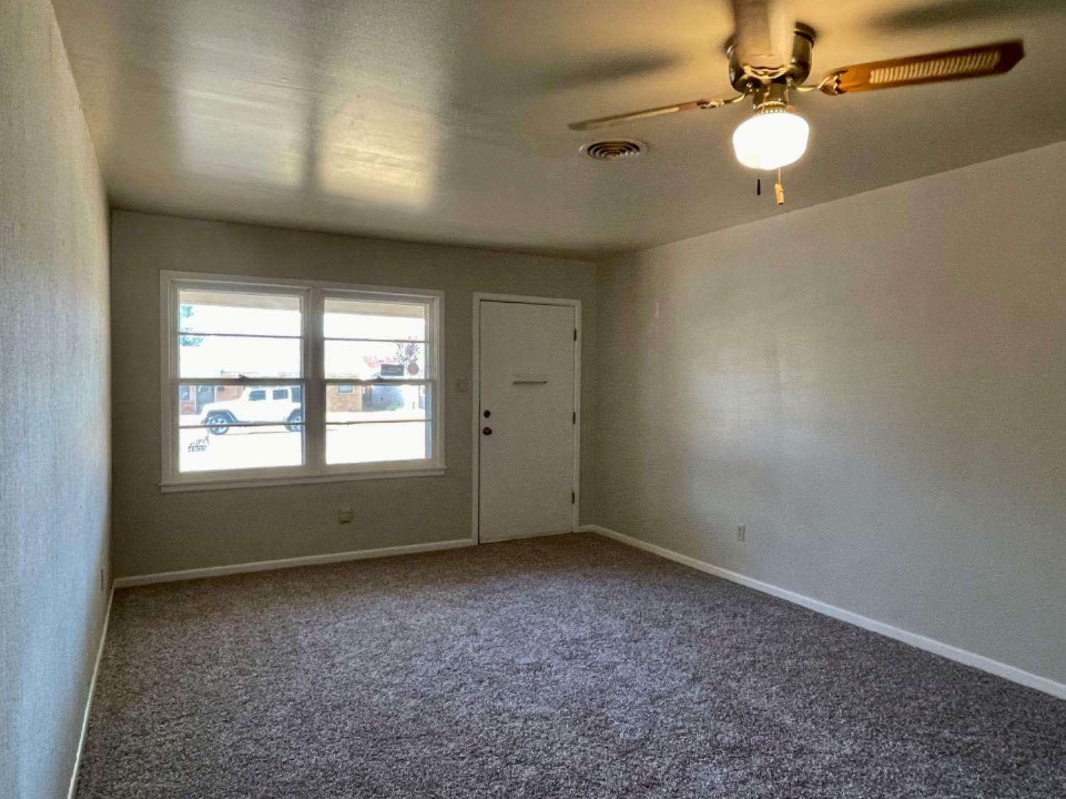 4933 9Th Street – photo 2