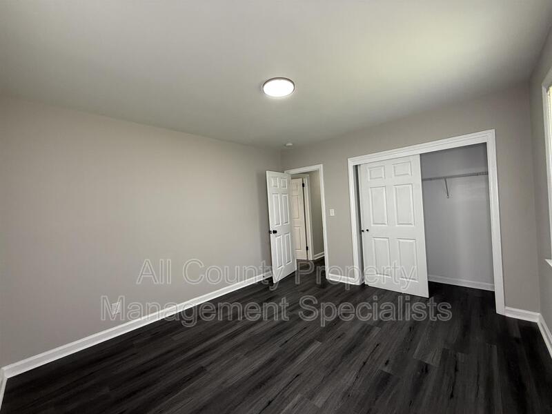 1013 Pinelane Rd – photo 5
