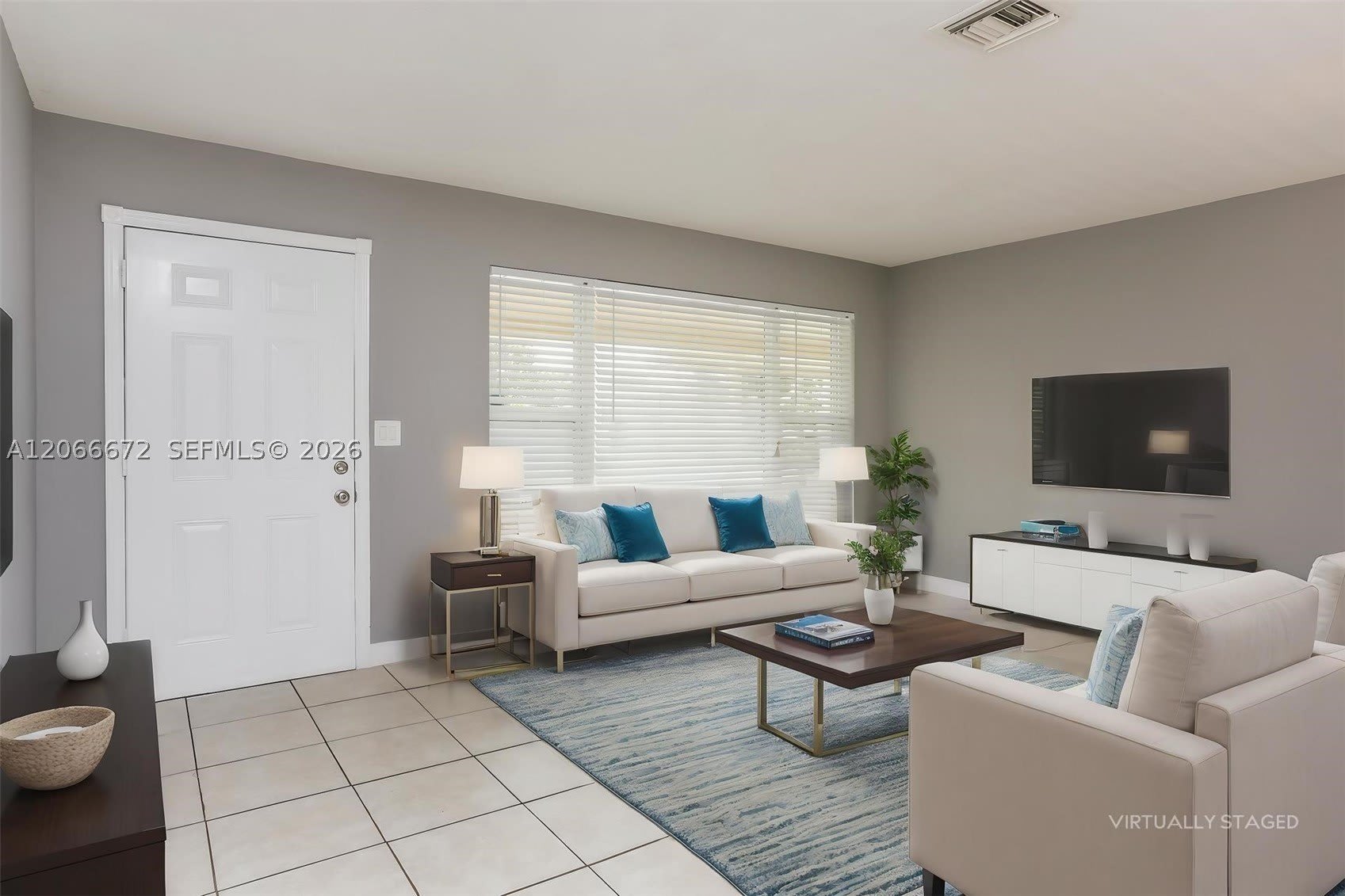 711 NE 30th St – photo 4