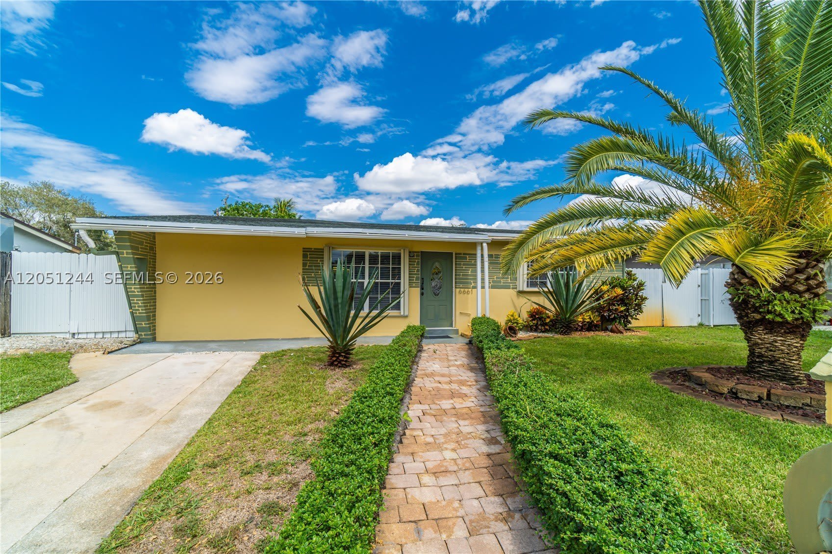 6661 Greene St – photo 3