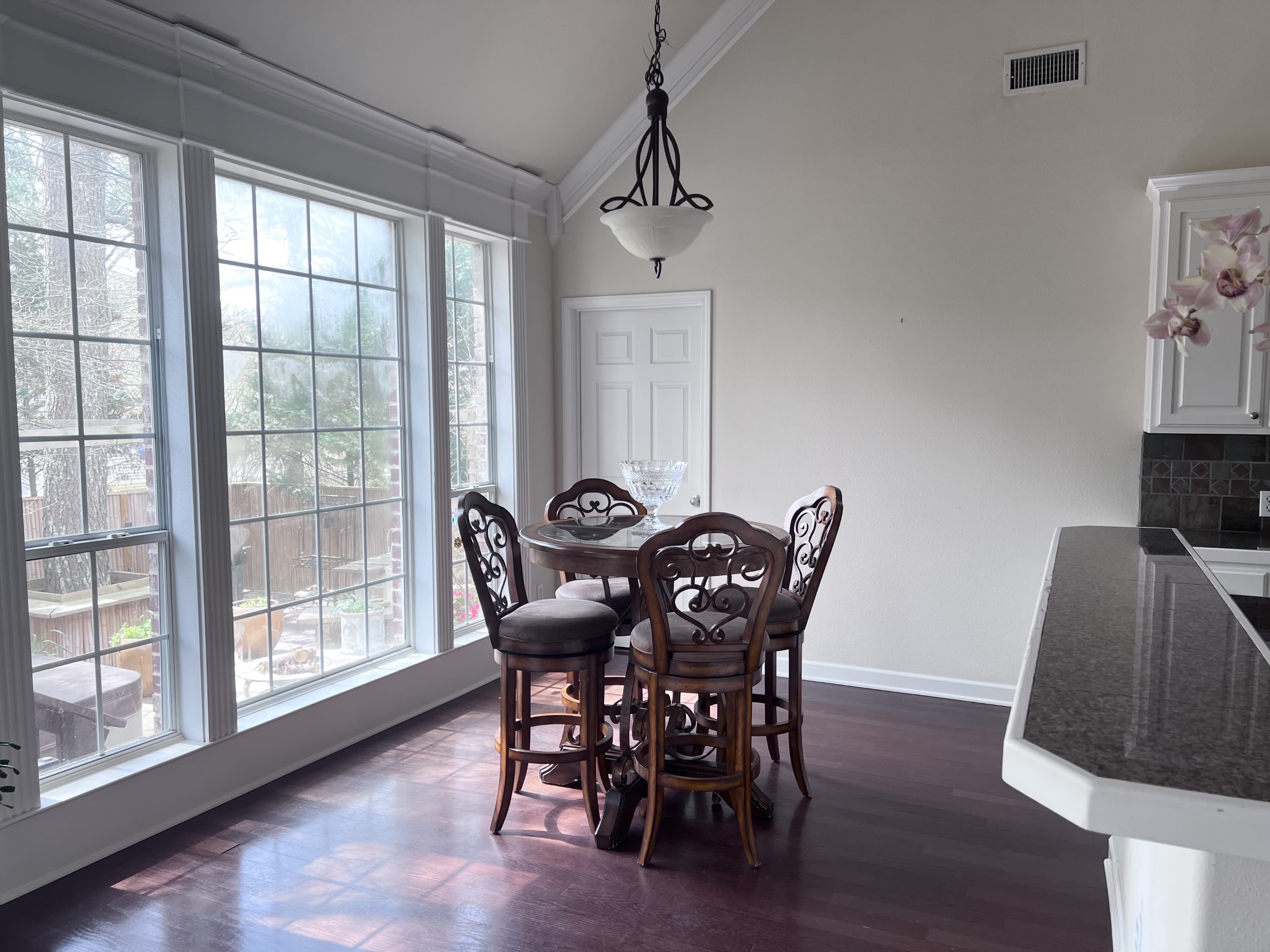 203 Sherri Street – photo 4