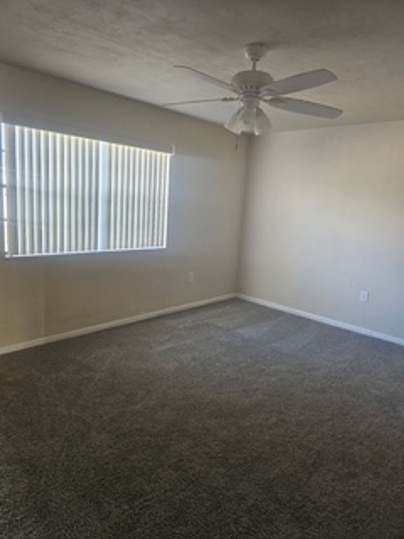 2 Bed 2 5 Bath Lake Front Townhouse For Rent By Owner Affordable Move In Costs No Application Fees – photo 3