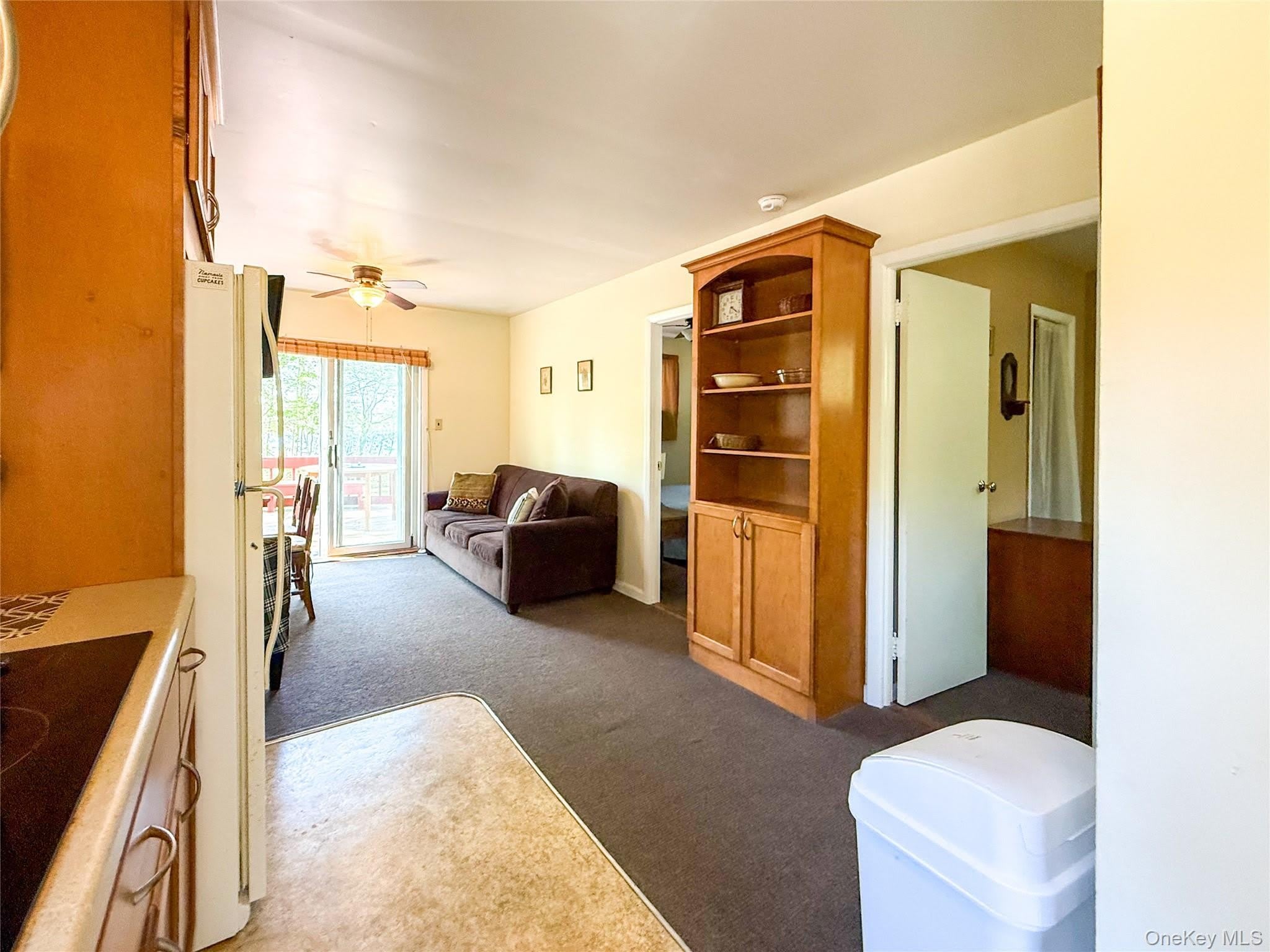 8515 Soundview Avenue – photo 4