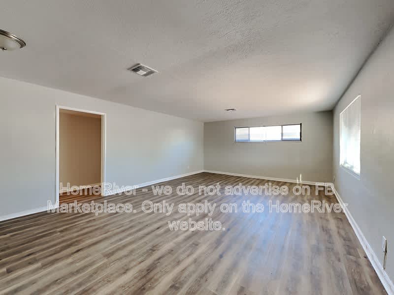 2216 W Minnezona Ave – photo 4