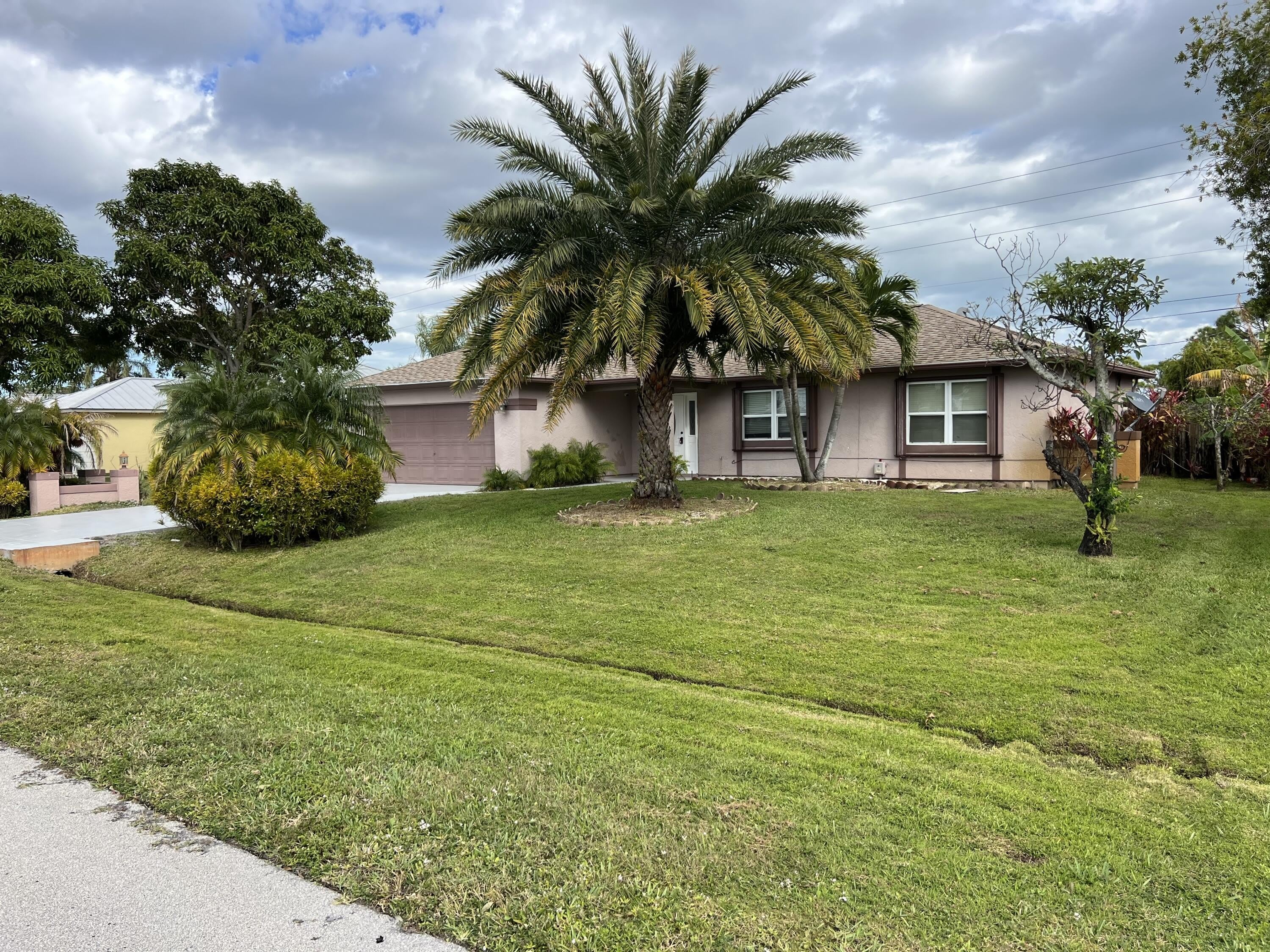 1561 SE Appamattox Terrace – photo 1