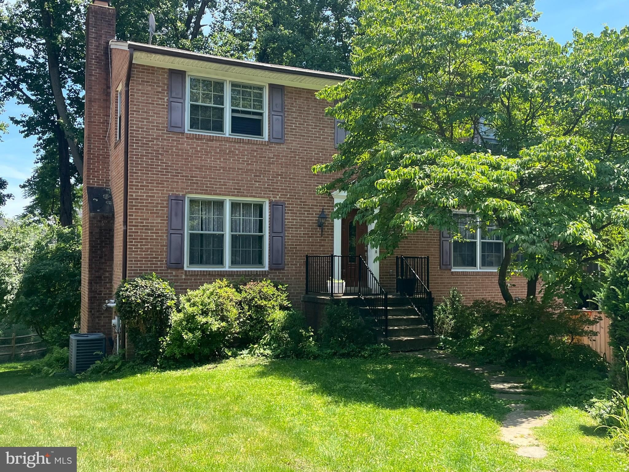 5310 DANBURY Road – photo 1