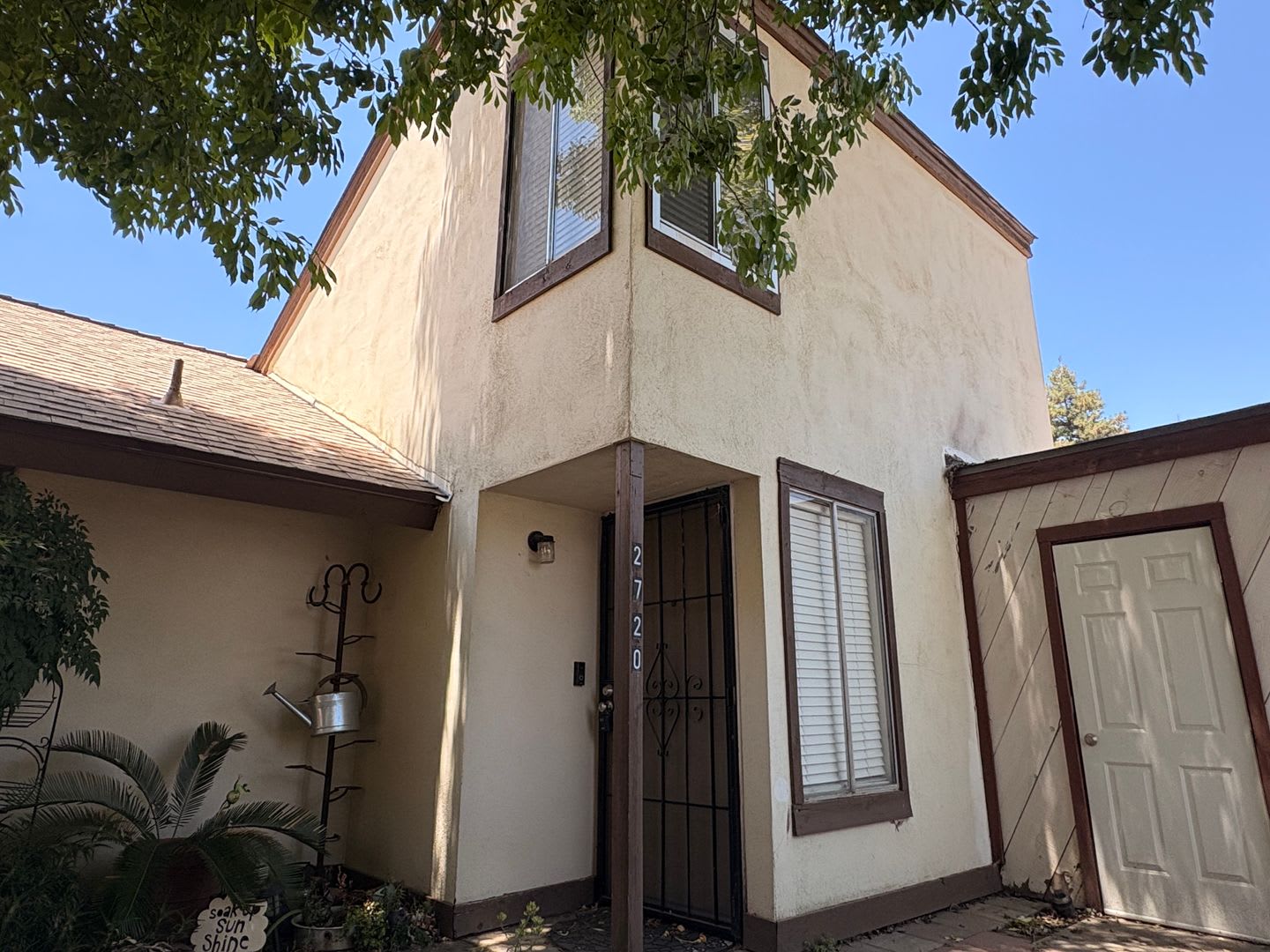 2 bedroom, 2 bath townhome near Mooney Blvd – photo 2