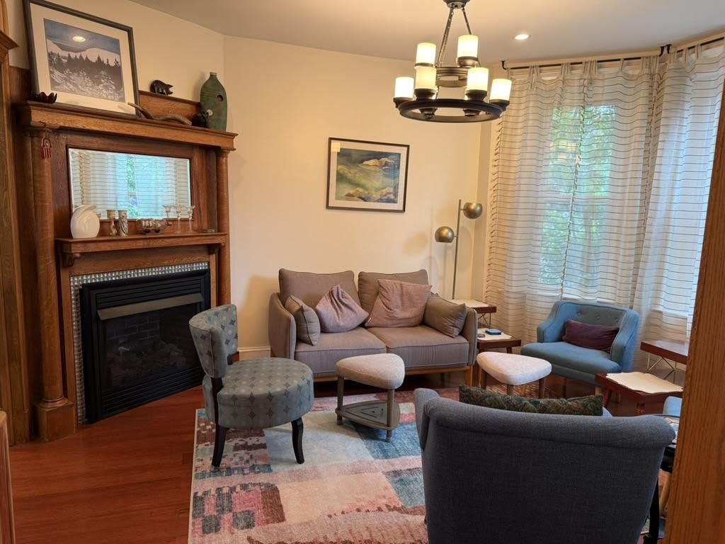 908 11TH Street NE – photo 2