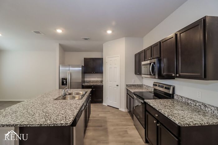 384 Jacquard Court – photo 2