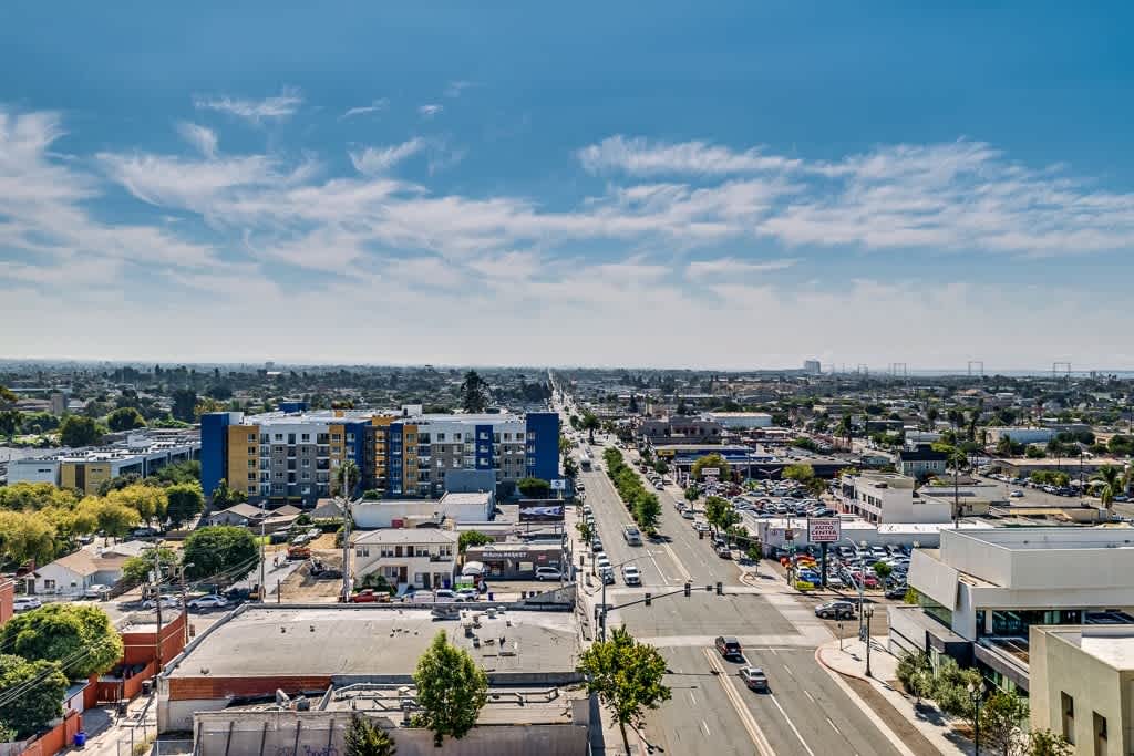 Bayview Tower – photo 2
