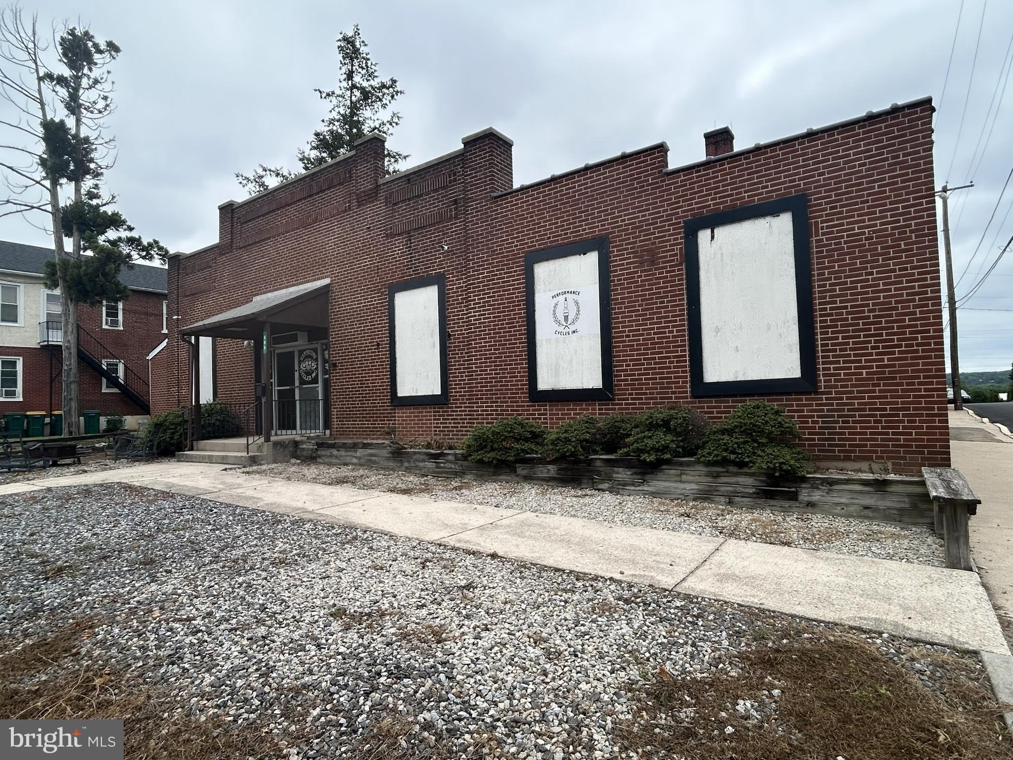 800 MAIN Street – photo 1