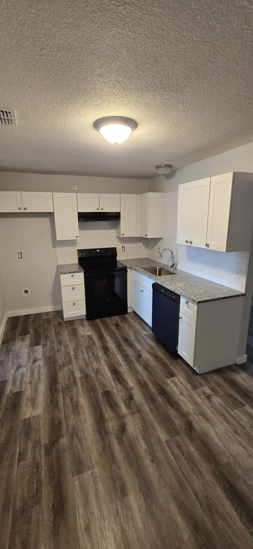 4310 Blankenship St – photo 2