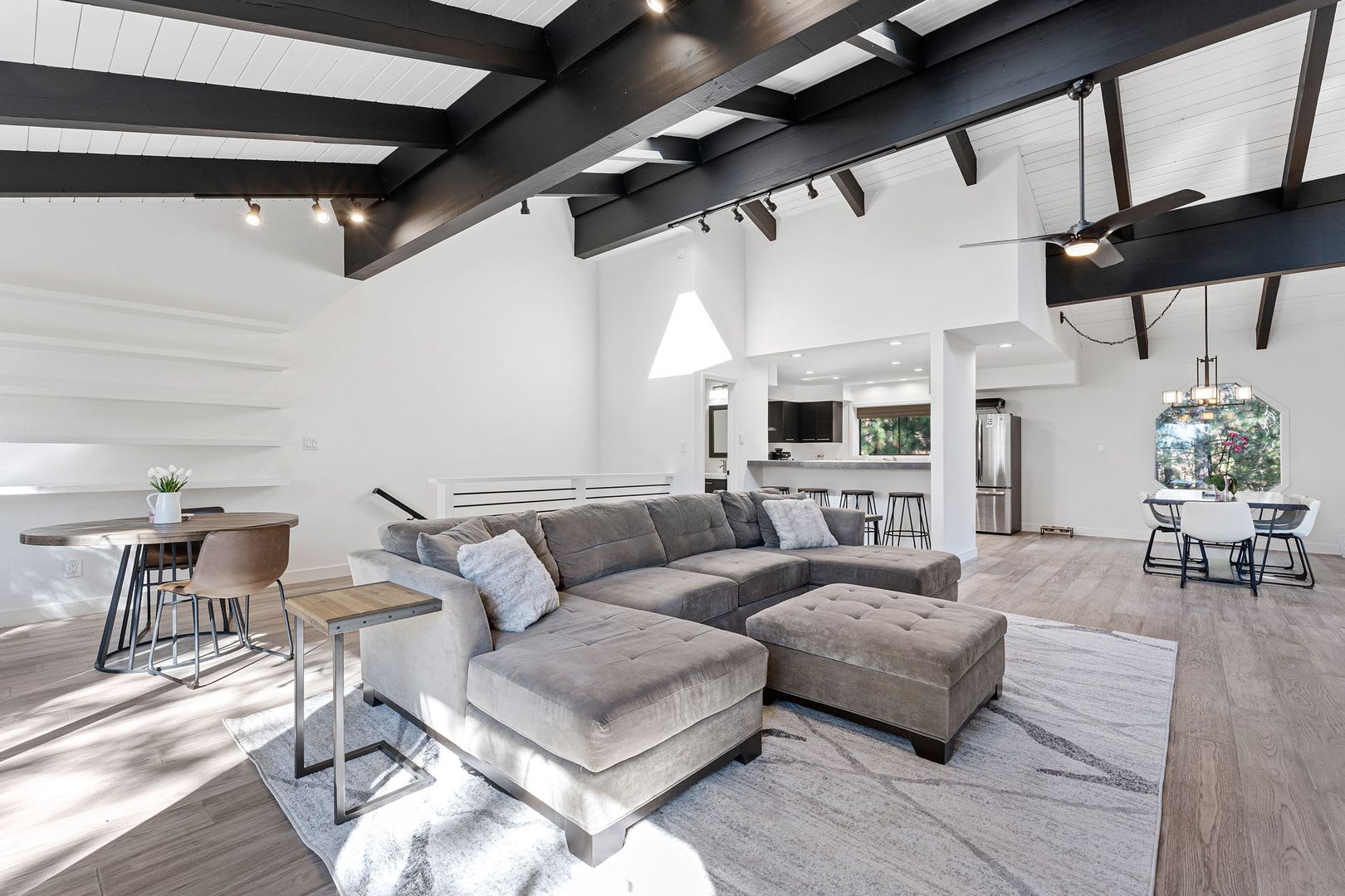 3 Bed 2 Bath Seasonal Rental – photo 5